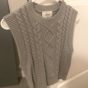 NWOT Aritzia Wilfred cable knit sweater vest